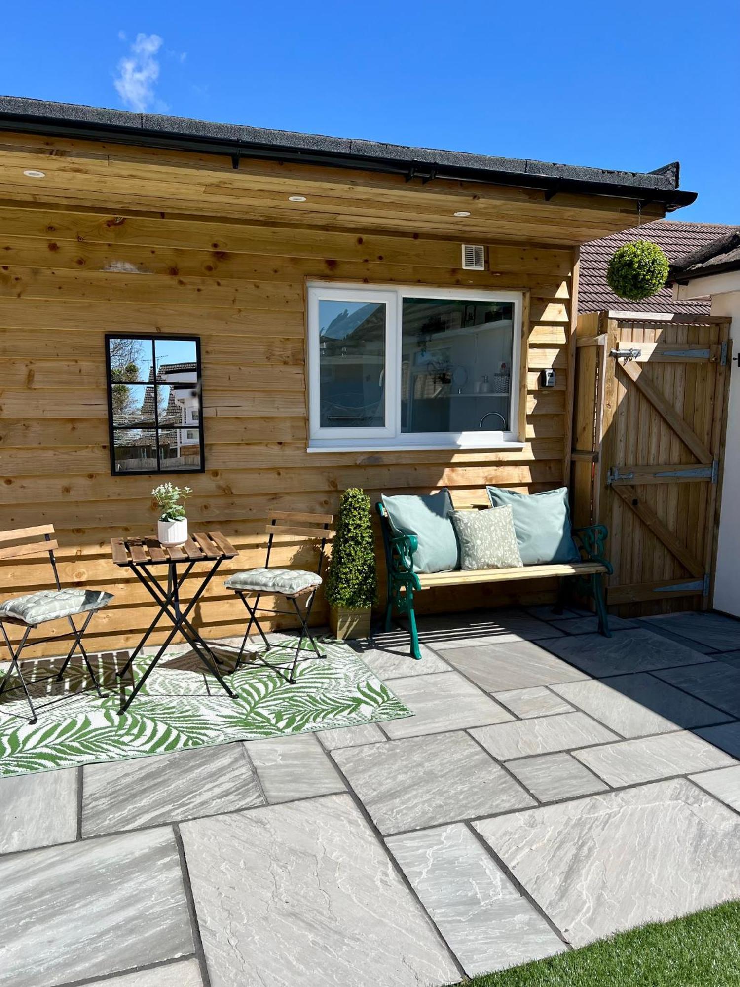 The Mudeford Gem Accommdation 크리스트처치 외부 사진